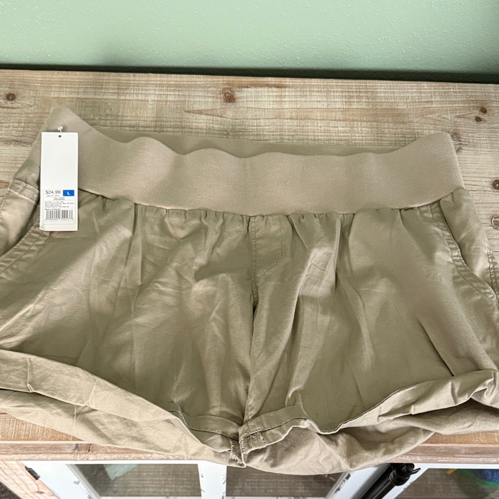 Liz Lange Maternity Light Khaki Knit Waistband Shorts